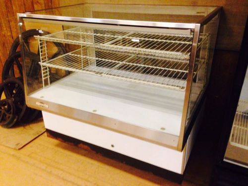 Federal Glass Pastry show case counter island store bakery convenience  display