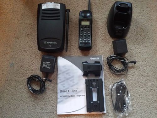 Inter-Tel INT3000 Black 900MHz Narrow Ba vnd Cordless Phone w/ Charger &amp; Base