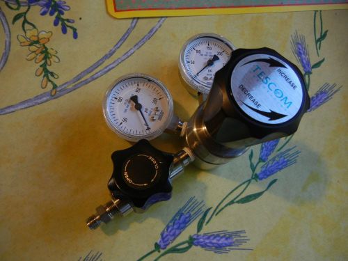 Tescom high purity gas regulator, 3,500 psi max in/ 250psi max out, inert gas. for sale
