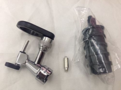 WELCH ALLYN Otoscope 21700 with 1 halogen bulb 03100 and 5 Polypropylene Specula