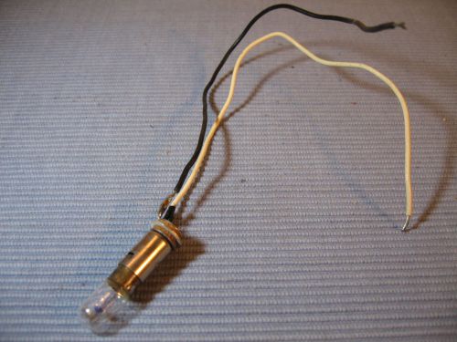METAL LAMP HOLDER FOR SINGLE BAYONET LAMP, WITH 6.3 V. LAMP, USED