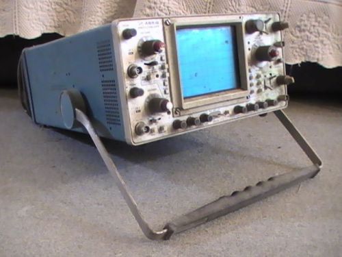 Tektronix 465B Analog Oscilloscope with instruction manual!