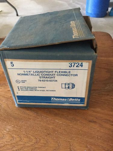 THOMAS AND BETTS 3724 1 1/4&#034; LIQUID TIGHT CONNECTOR FREE SHIPPING