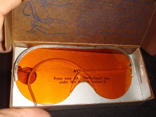 VINTAGE 1950&#039;s 1960&#039;s WILSON FEATHER SPEC GOGGLES,SAFETY GLASSES STEAM PUNK!!