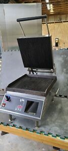 Star  Commercial Kitchen Panini Press GR14IT two sided grill