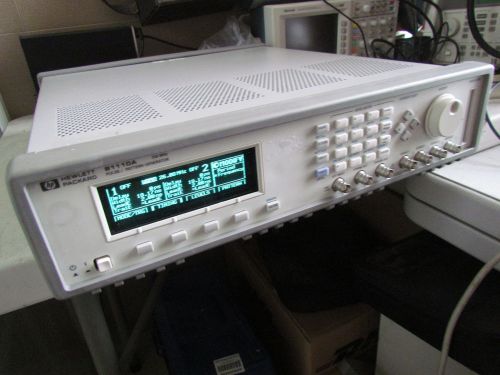 HP / AGILENT 81110A w/ Two  81111A Output Module 165 MHz Pulse Signal Generator