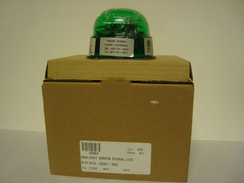 RTO-2G07-004 DIALIGHT GREEN SIGNAL LED, CL1, DIV2, 120/240 VOLT, New in Box