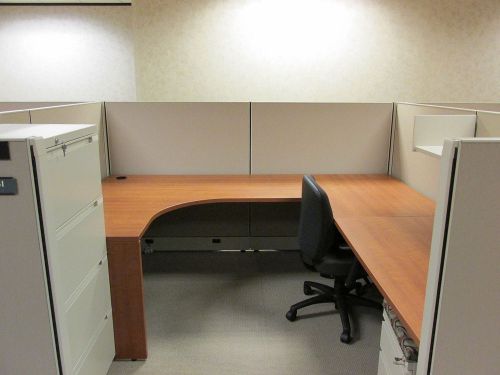 HERMAN MILLER AO2 OFFICE CUBICLE MODULAR  8&#039;X8&#039; 54&#034;H PANELS CUBICLE STATIONS