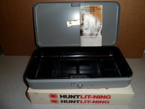 Huntlin-ning cash box safe petty, steel metal, key locking, w/ money coin tray for sale