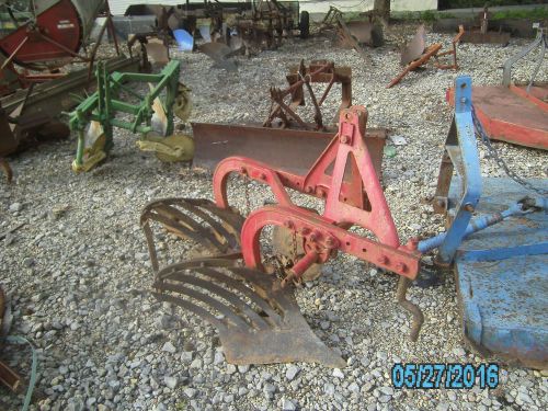 FORD 3 POINT HITCH PLOW