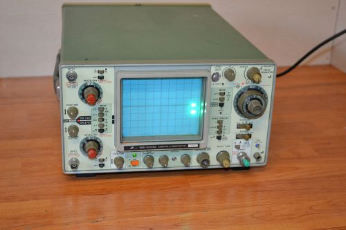 IWATSU SS-5705  OSCILLOSCOPE SCOPE POWERS ON HAM RADIO