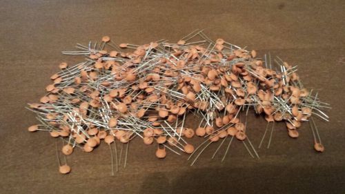 NEW In ESD Packaging 500 pcs 50 pF 50V Ceramic Capacitor Fast US Shipping