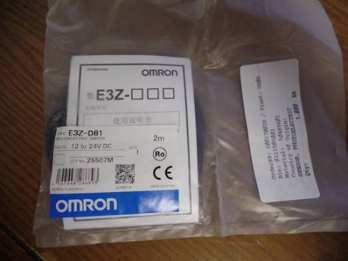 OMRON E3Z-D81 PHOTOELECTRIC SWITCH NEW