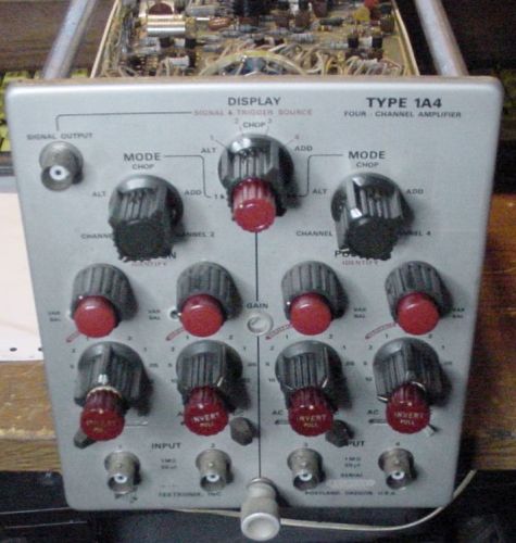 Tektronix 1A4 for 500 Series O-Scopes is a 4 Channel Adding Amplifier Plug-in.
