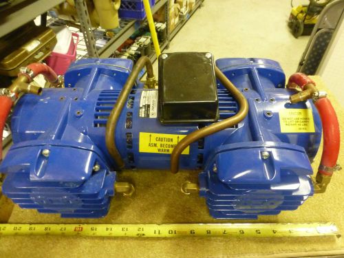 Thomas vacuum pump Model 4727CQ 39 611C Emerson Polyphase Motor 1/2 hp P55CK-165