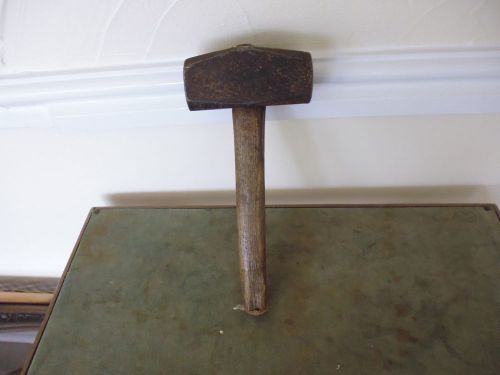 VINTAGE 4 LB CLUB HAMMER STAMPED PERKS ? AND ENGLAND TWICE OLD STALE