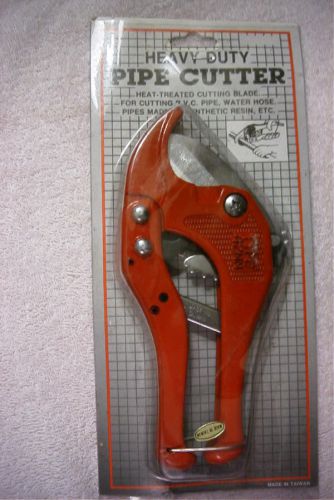 PVC Pipe Cutter BONUS REPLACEMENT BLADE INCLUDED