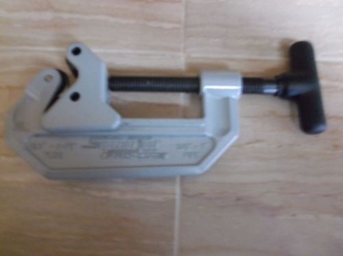 Superior Tool ST-2000 Tube &amp; Pipe Cutter - New in Package!