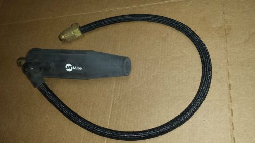 Miller 195378 adaptor, torch-intnl style gas (#9, 17)