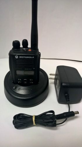 MOTOROLA EX560-XLS IS UHF 450-512MHZ LIMITED KEYPAD IP67 PORTABLE RADIO PACKAGE