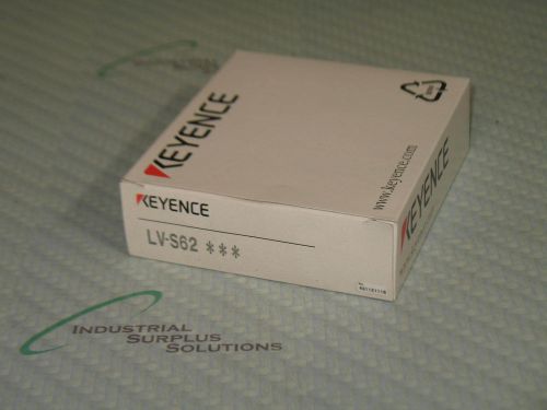 KEYENCE LV-S62 SENSOR HEAD REGRESSION REFLECTIVE 2.5M RANGE 2M CABLE NIB