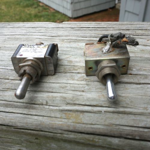 2 (2 way) Vintage Electrical Toggle switches