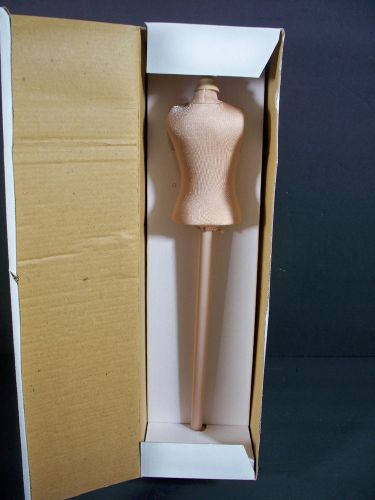 KINGSTATE LIFESTYLES DOLL DRESS CLOTHES HOLDER MANNEQUIN 16&#034;