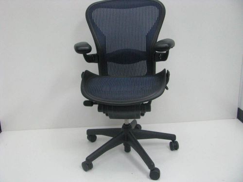 Aeron size c fully adjustable ergonomic chair blue w/lumbar herman miller for sale