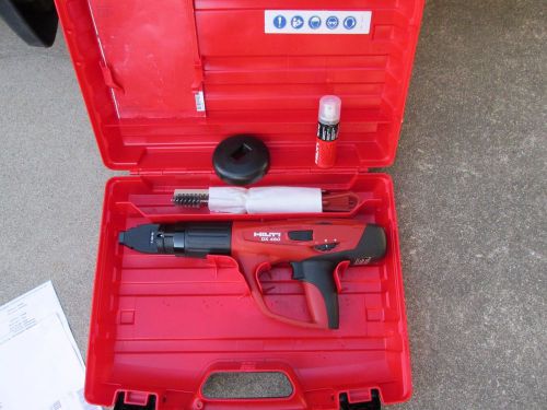 hilti dx-460 f8 semi-auto powder actuated nail gun kit  NEW  (589)