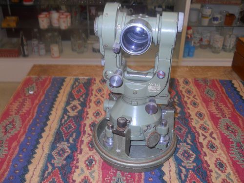 Wild HEERBRUGG T2 Theodolite w/ Bullet Case and Carrying Case