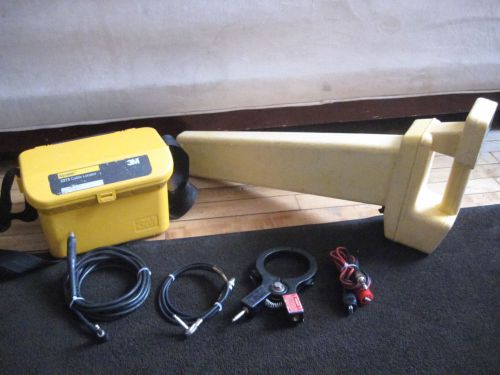 3M Dynatel Cable / Pipe Locator / Transmitter Model 2210