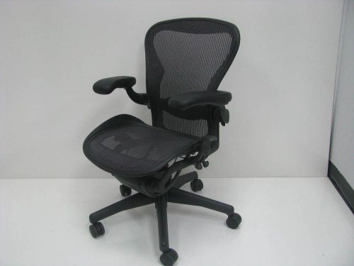 Aeron fully adjustable ergonomic chair amethyst size b w/lumbar herman miller for sale