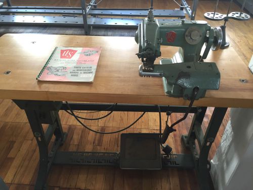 Vintage U.S Blind Stitch Industrial Sewing Machine w/Table &amp; Motor, Model 99CS-5