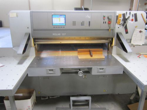 1996 / 1997 POLAR PAPER CUTTER 137ED 54&#034; PROGRAMMABLE, AIRBED, ONLY 202,400 CUTS