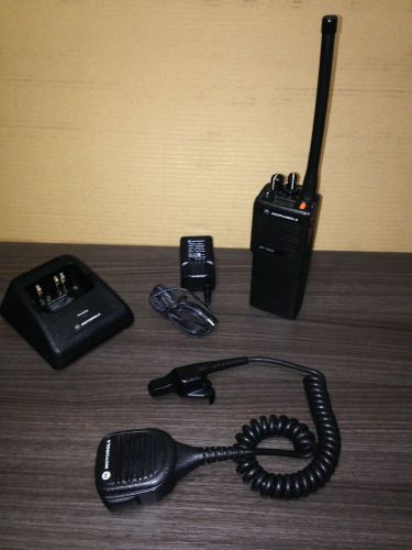 Motorola mt2000 i vhf 48 chl. radio w/ programming security police fire taxi for sale