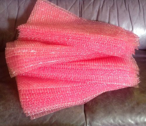 42 - LARGE PINK BUBBLE BAGS 21&#034; x 10 3/4&#034; - CUSHIONING PACKING MATERIAL