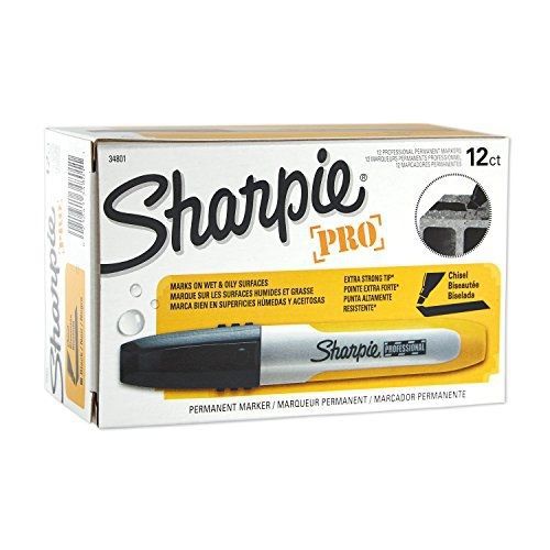 Sharpie Professional Chisel Tip Permanent Markers, 12 Black Markers (34801)