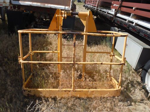 LIFTING BASKETS-MAN BASKET - -NO RESERVE AUCTION FOR 2 BASKETS IN PICS