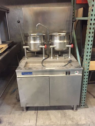 Cleveland gas double steam kettle w/ boiler 2x 6 gallon kettles model 36gmk66300 for sale