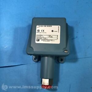 United Electric Controls H100-190 95303 Pressure Switch FNIP