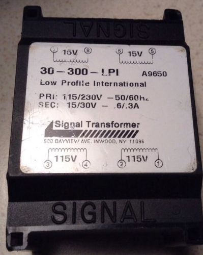 Signal Transformer 30-300-LPI  115/230V 115V/230V 15v 30v .6. .3 amp NOS