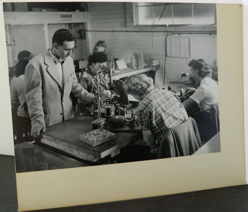 1950&#039;s Phaostron Co. Occupational Photograph Resistor P6B  Manufacturing 2 Photo