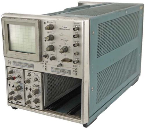 Tektronix 7904 500MHz 4-Slot Non-Storage Analog Oscilloscope +2 Plug-Ins PARTS