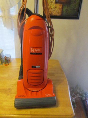 ROYAL COMMERCIAL RY5300 UPRIGHT BAGGED VACUUM CLEANER
