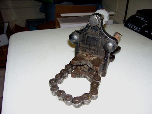 Vintage erie no.11 bench chain vise 1/8&#034;- 2-1/2&#039;&#039; pipe tool works erie pa usa for sale