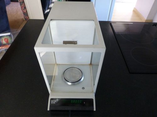 METTLER TOLEDO AE240  DIGITAL laboratory scale EXCELLENT AND COMPLETE
