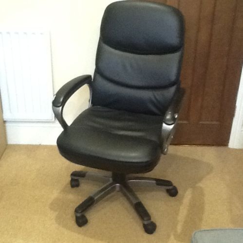 Office Chair. Stunning. Padded. Swivel.99p Start.Bargain.No reserve