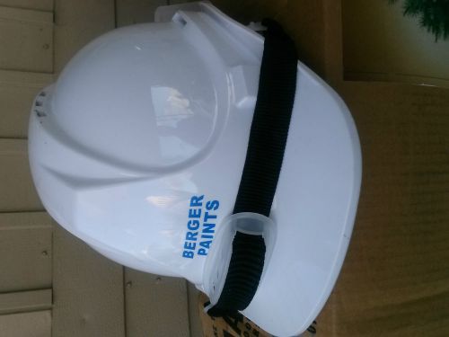 CONSTRUCTION HARD HATS WHITE, BRAND NEW,. PRICE PER HAT! MANY MORE AVAILABLE