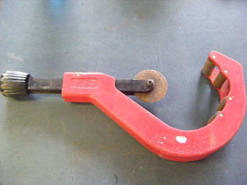 PVC Large Tubing Cutter 2&#034;-5&#034; Spring Loaded Model C50-127 Cable