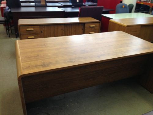 Executive set desk &amp; credenza by lacasse office furn in med oak color laminate for sale